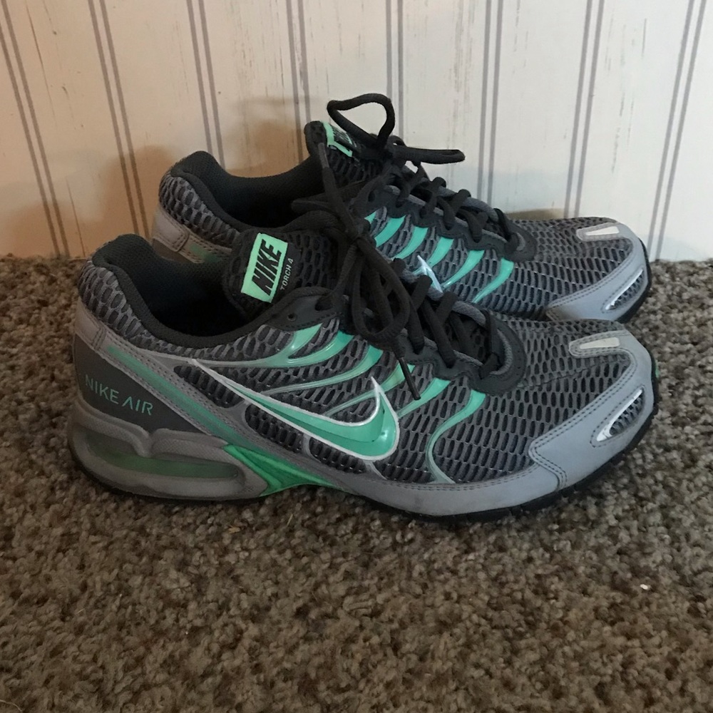 NIKE AIR MAX TORCH Sneakers Size 8.5
